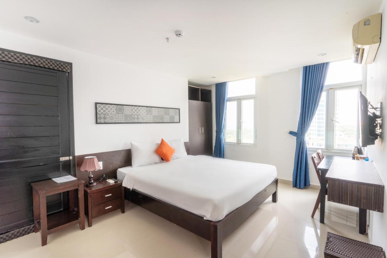 Dubai Hotel Da Nang Esterno foto
